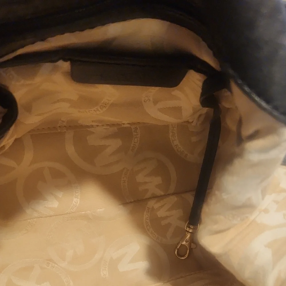 Michael Kors Black Leather Shoulder Bag w Studded Sides, Gold Accents, Guitar S - Picture 9 of 10